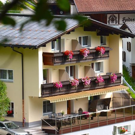 Pension Christine Gaschurn Exteriör bild